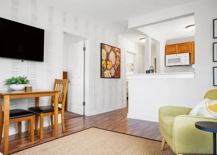The Flats On Florida St - Super Comfy 2-Bedroom Apartments