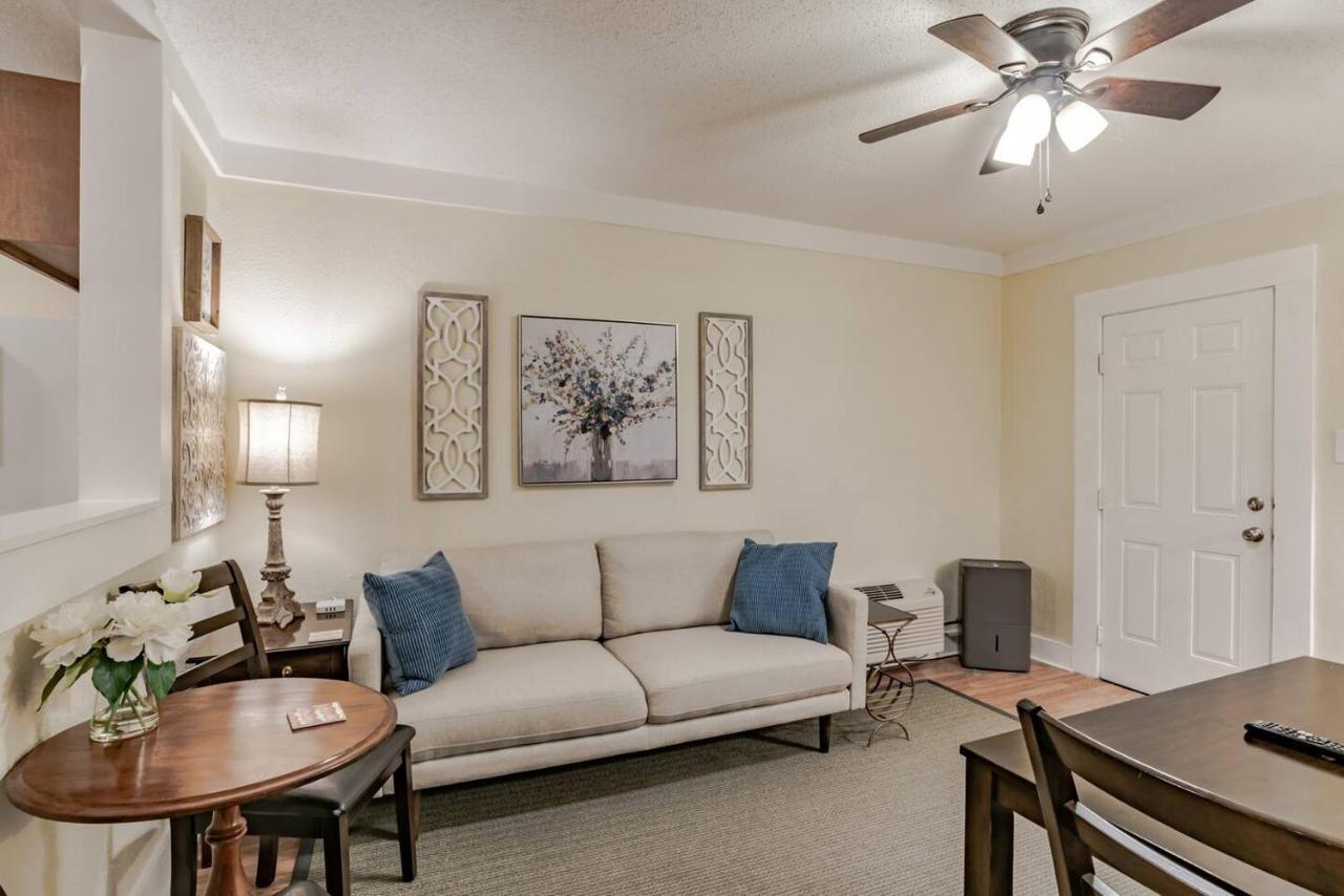 The Flats On Florida St - Super Comfy 2-bedroom * Mobile