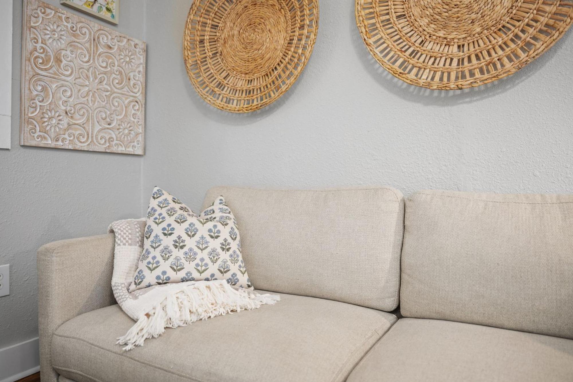 The Flats On Florida St - Super Comfy 2-bedroom * Mobile